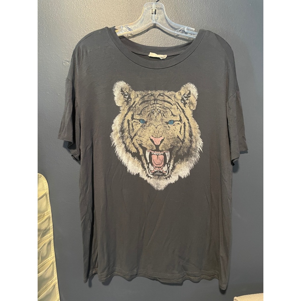 Vintage Style Tiger Graphic Tee Black Blue Eyes Roaring Animal Print T-Shirt, L